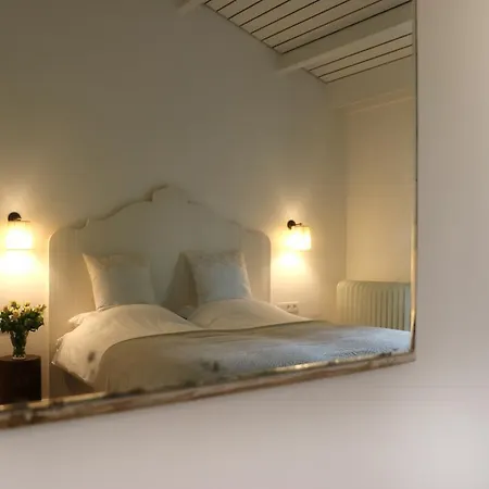 Hotel Boutique Hotel-restaurant De Lindehoeve 4*